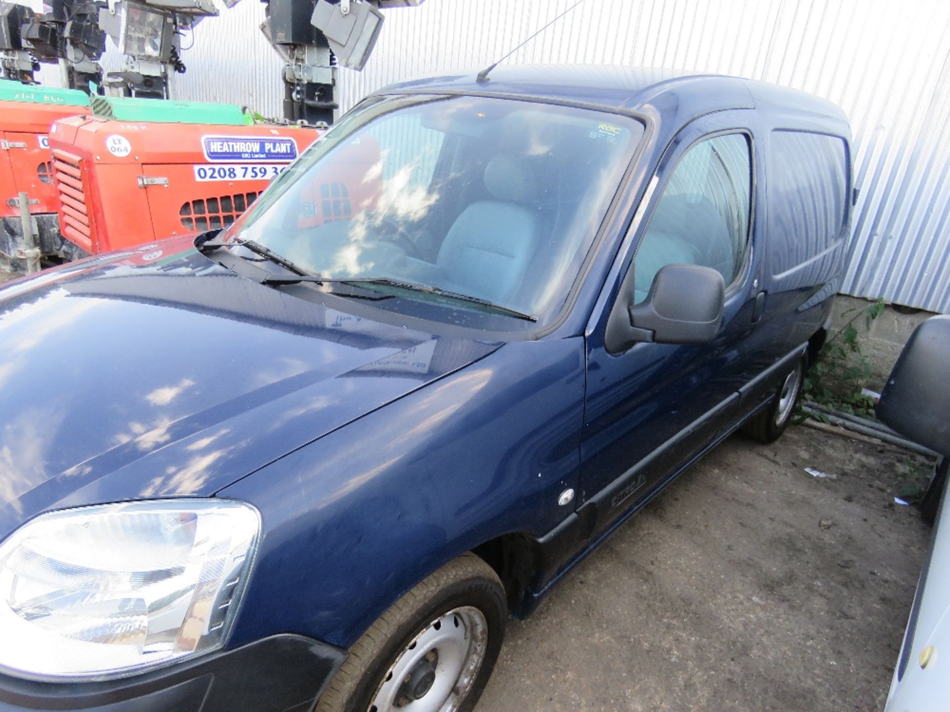 CITROEN BERLINGO PANEL VAN, BLUE, 162,112 REC MILES. REG:VN06 YHX WITH V5. TESTED TILL 10/7/20. WHE - Image 8 of 8