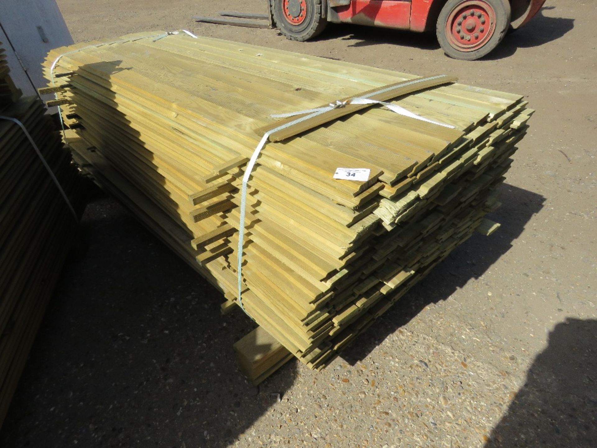 1 X PACK OF SHIPLAP TIMBER FENCE CLADDING @ 1.83M X 9CM WIDE X 1.5CM DEEP APPROX