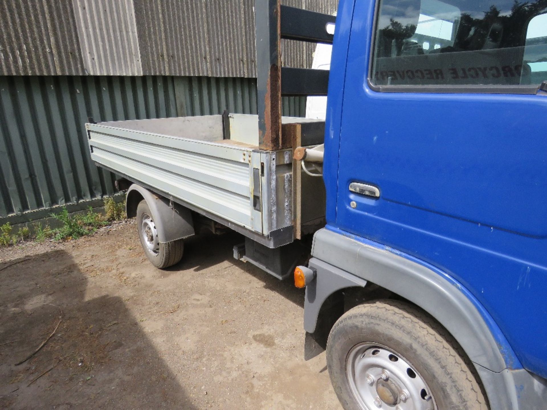NISSAN CABSTAR DROP SIDE TRUCK TESTED TILL MARCH 2021 REG:AY55 YBX. WHEN TESTED WAS SEEN TO DRIVE, - Image 2 of 5