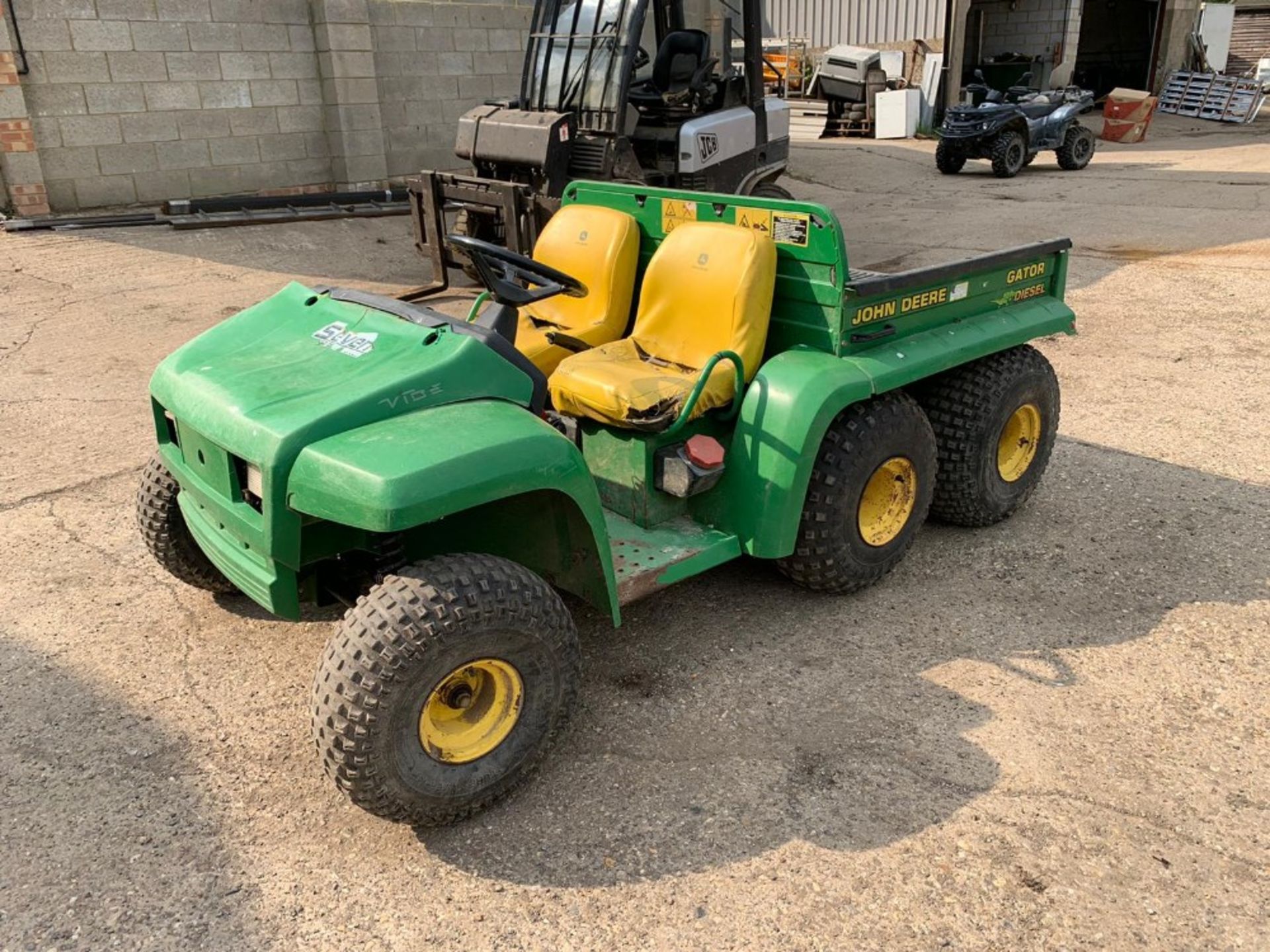 JOHN DEERE GATOR. 6X4, 3 CYLINDER DIESEL. YEAR 2002, SHOWS 5360 HOURS . SEEN TO START, RUN, DRIVE, S