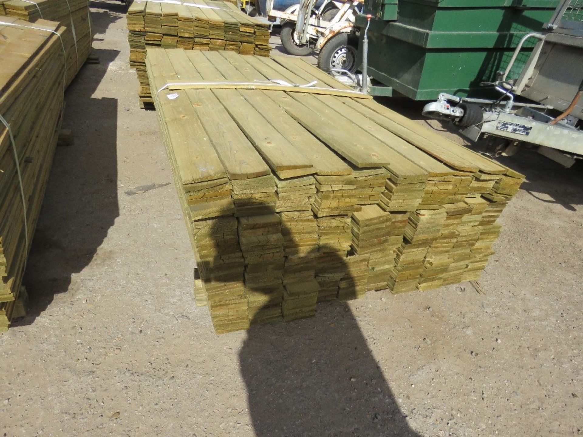 1 X PACK OF FEATHER EDGE CLADDING TIMBER @1.8M LENGTH X 10CM WIDTH APPROX