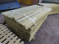 LARGE PACK OF VENETIAN FENCING TIMBER SLATS, 1.83M X 4.8CM X 0.8CM APPROX SIZE