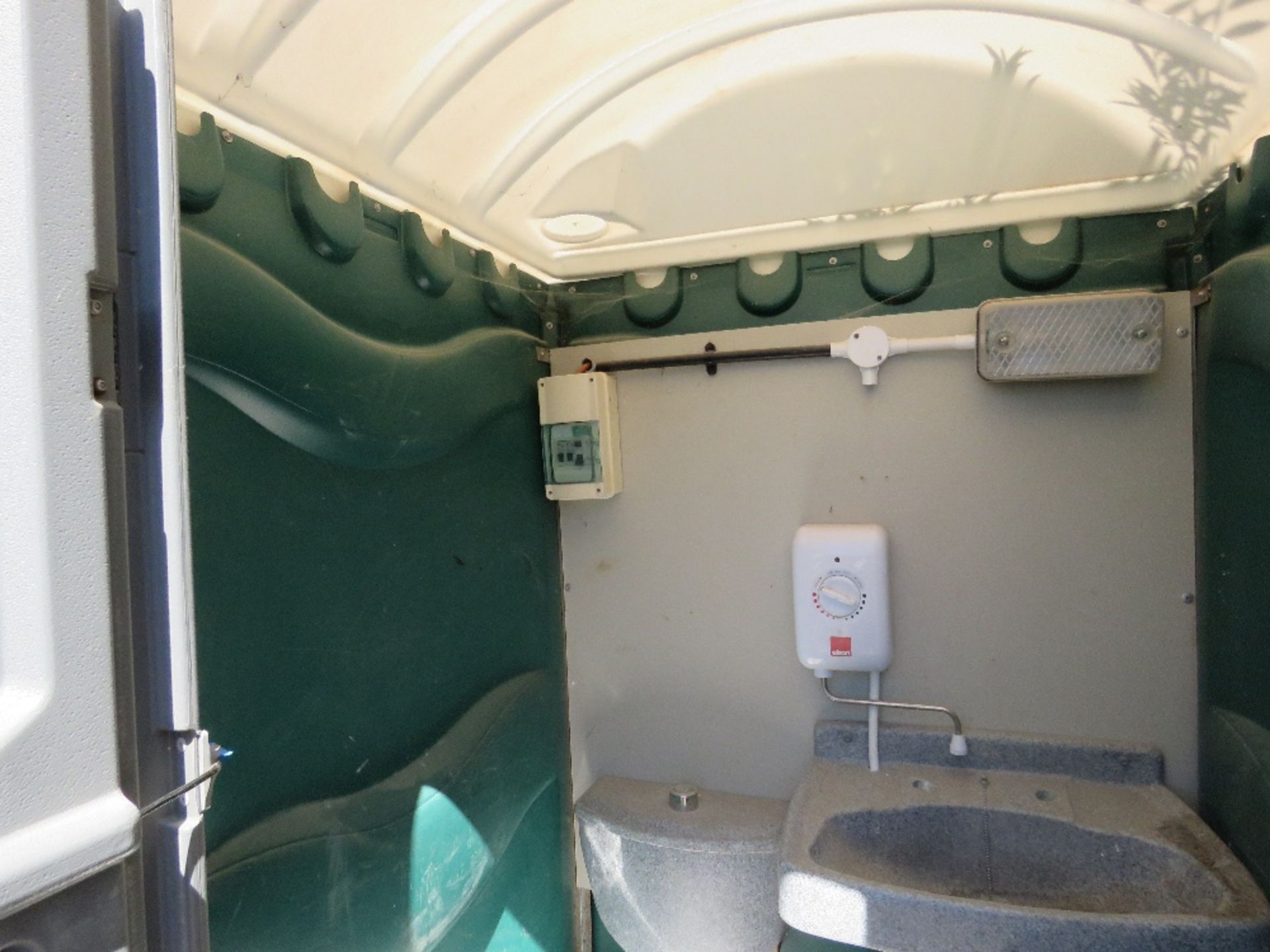 MAINS TYPE PORTABLE TOILET WITH LARGE WASH BASIN AND WATER HEATER . All items "sold as seen" or " - Image 4 of 5