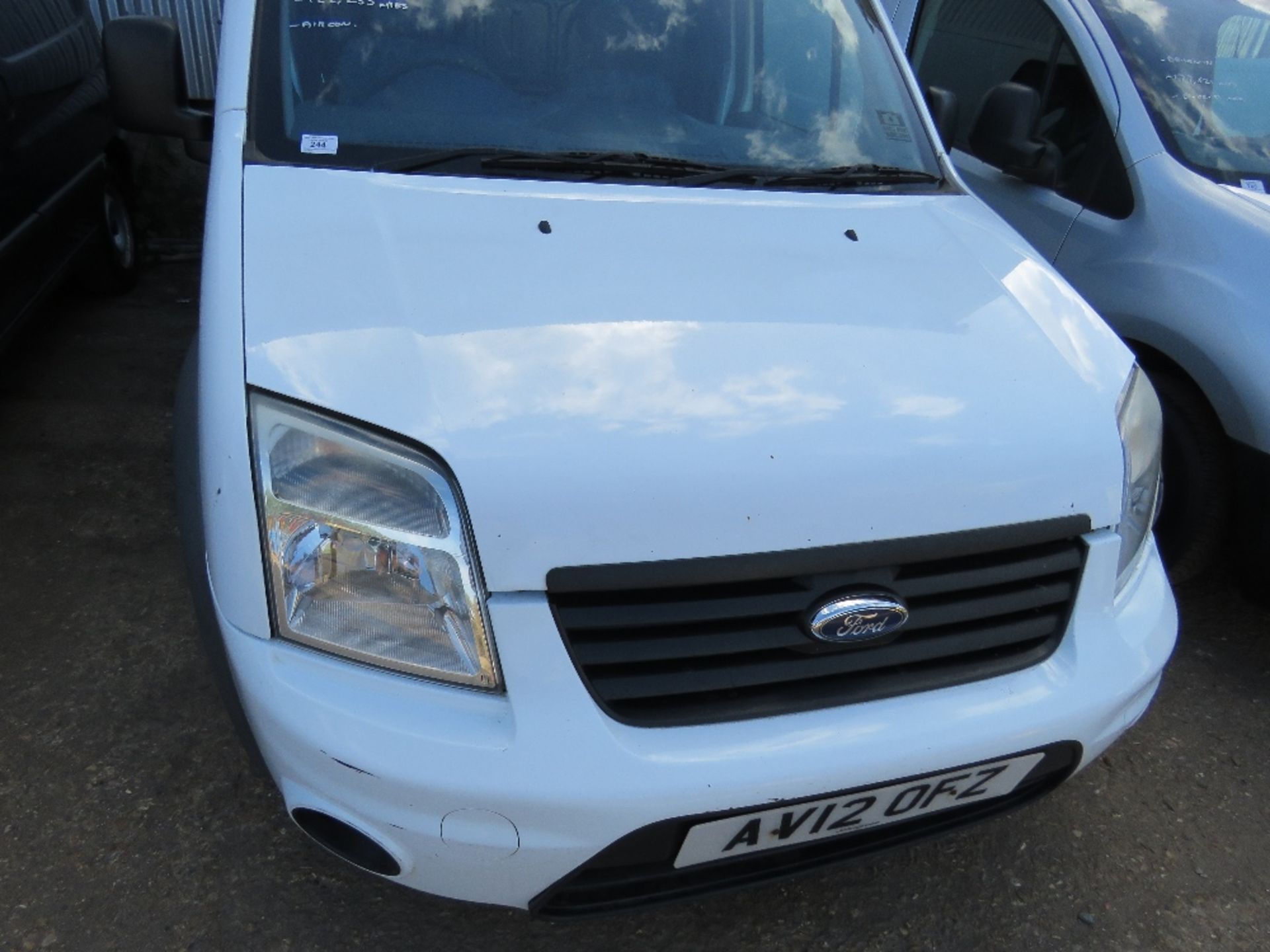 FORD TRANSIT CONNECT PANEL VAN 122,255 REC MILES, WITH AIR CON. REG:AV12 OFZ WITH V5. TESTED TILL 3 - Image 6 of 8