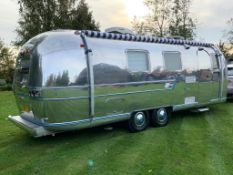 1971 Airstream Land Yacht caravan trailer