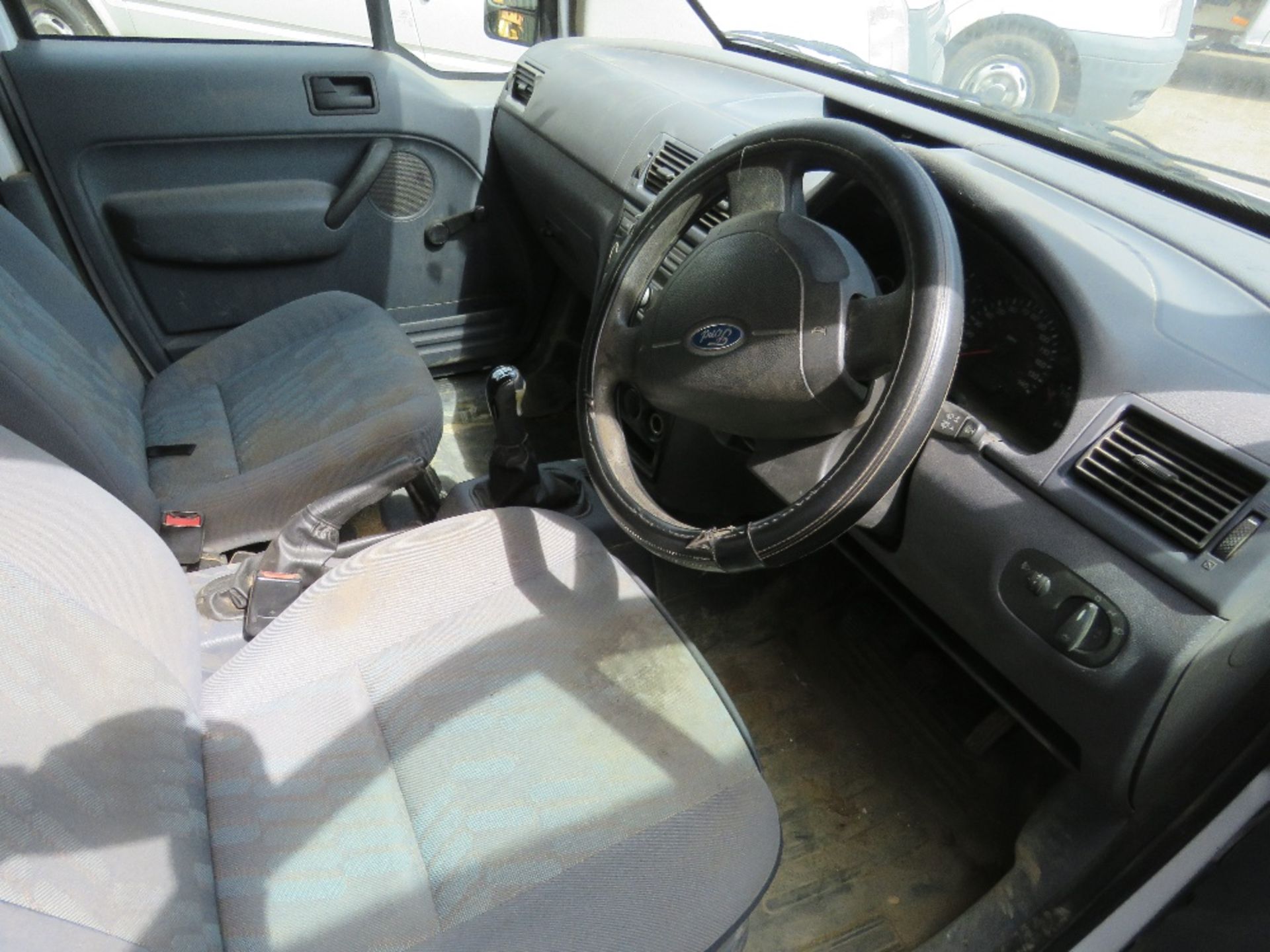 FORD TRANSIT CONNECT PANEL VAN REG: EN09 NCD TESTED TILL 31/08/20, 177,791 REC MILES. DIRECT EX LOC - Image 8 of 8