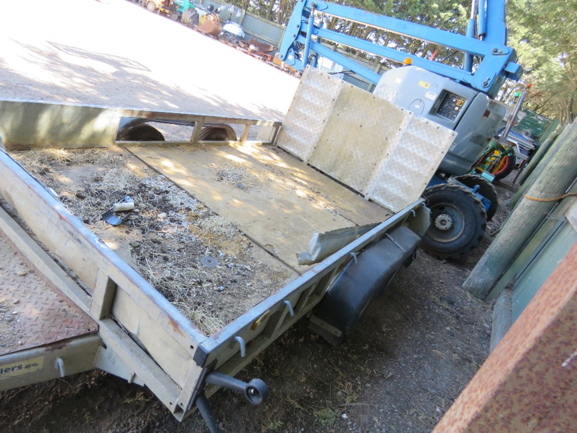 IFOR WILLIAMS TWIN AXLED PLANT TRAILER, 10FT X 6FT APPROX DB CODE:Y12623, RING TOW HITCH FITTED . - Image 3 of 6