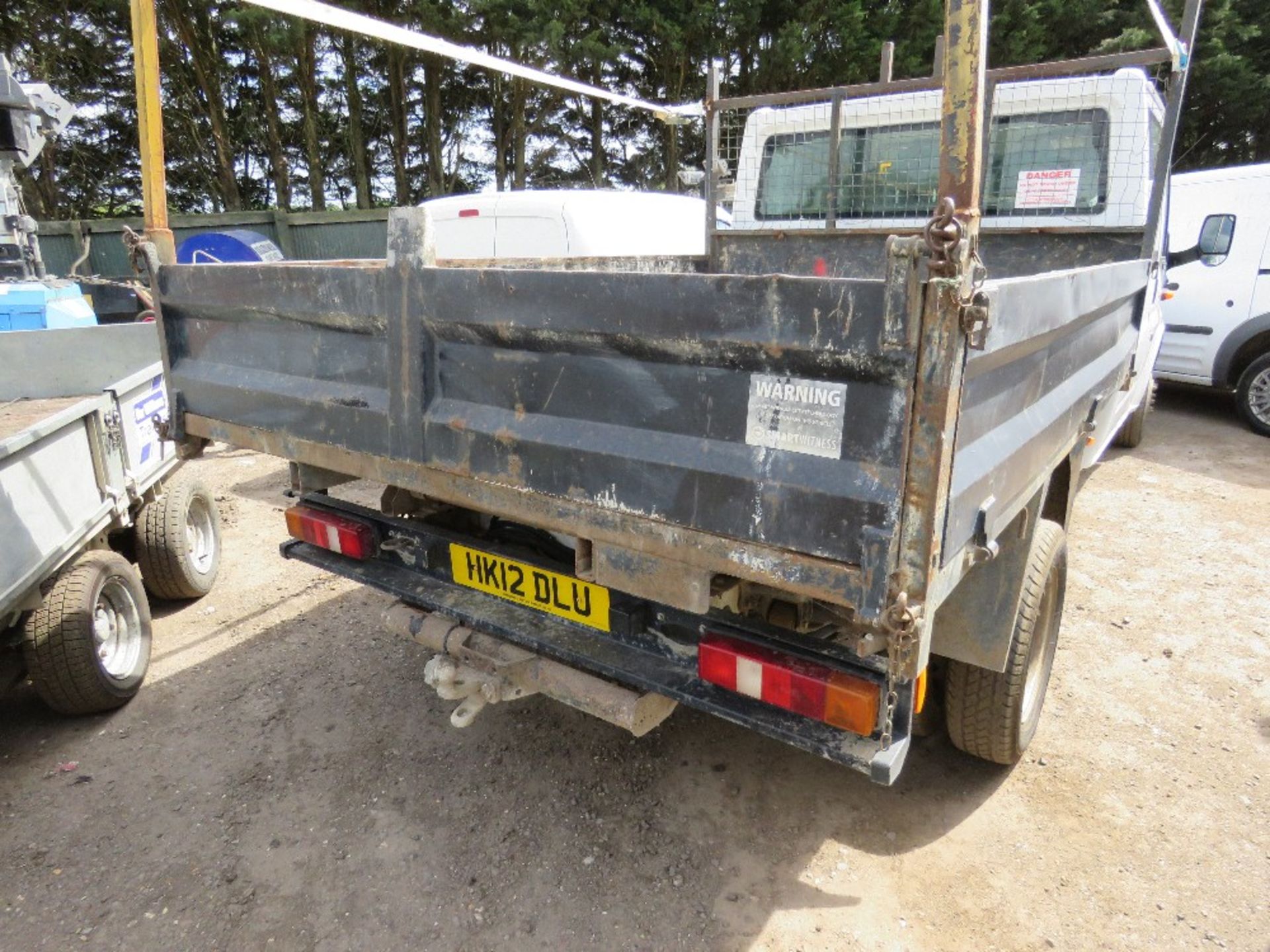 FORD TRANSIT DOUBLE CAB TIPPER REG: HK12DLU TESTED TILL 16/08/2020, 157,482 REC MILES. DIRECT EX - Image 4 of 5