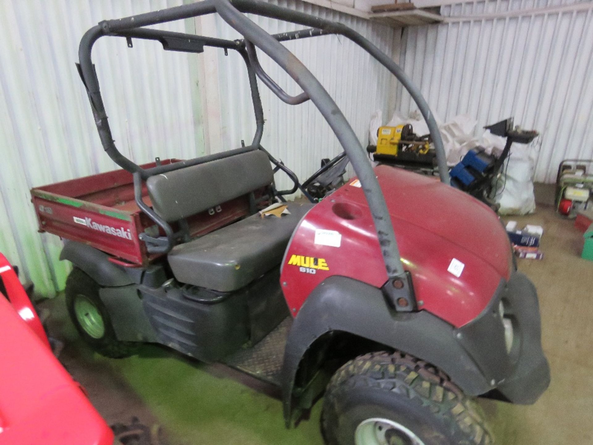 KAWASAKI 610 4WD PETROL MULE UTILITY VEHICLE, 4406 REC HRS. WHEN TESTED WAS SEEN TO START RUN AND - Image 2 of 4