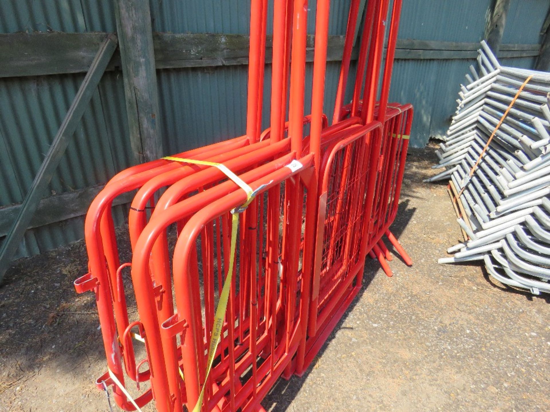 7 x red metal pedestrian barrier gangway panels, 4 with gates................................... - Image 2 of 4