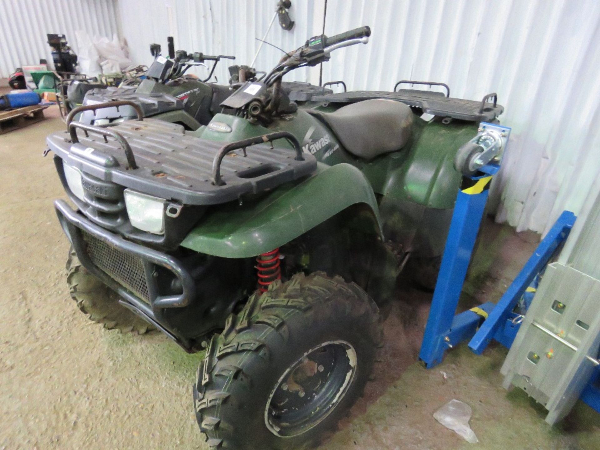 KAWASAKI KVF400 4WD AUTO QUAD BIKE, 2502 REC MILES. WHEN TESTED WAS SEEN TO START RUN AND DRIVE