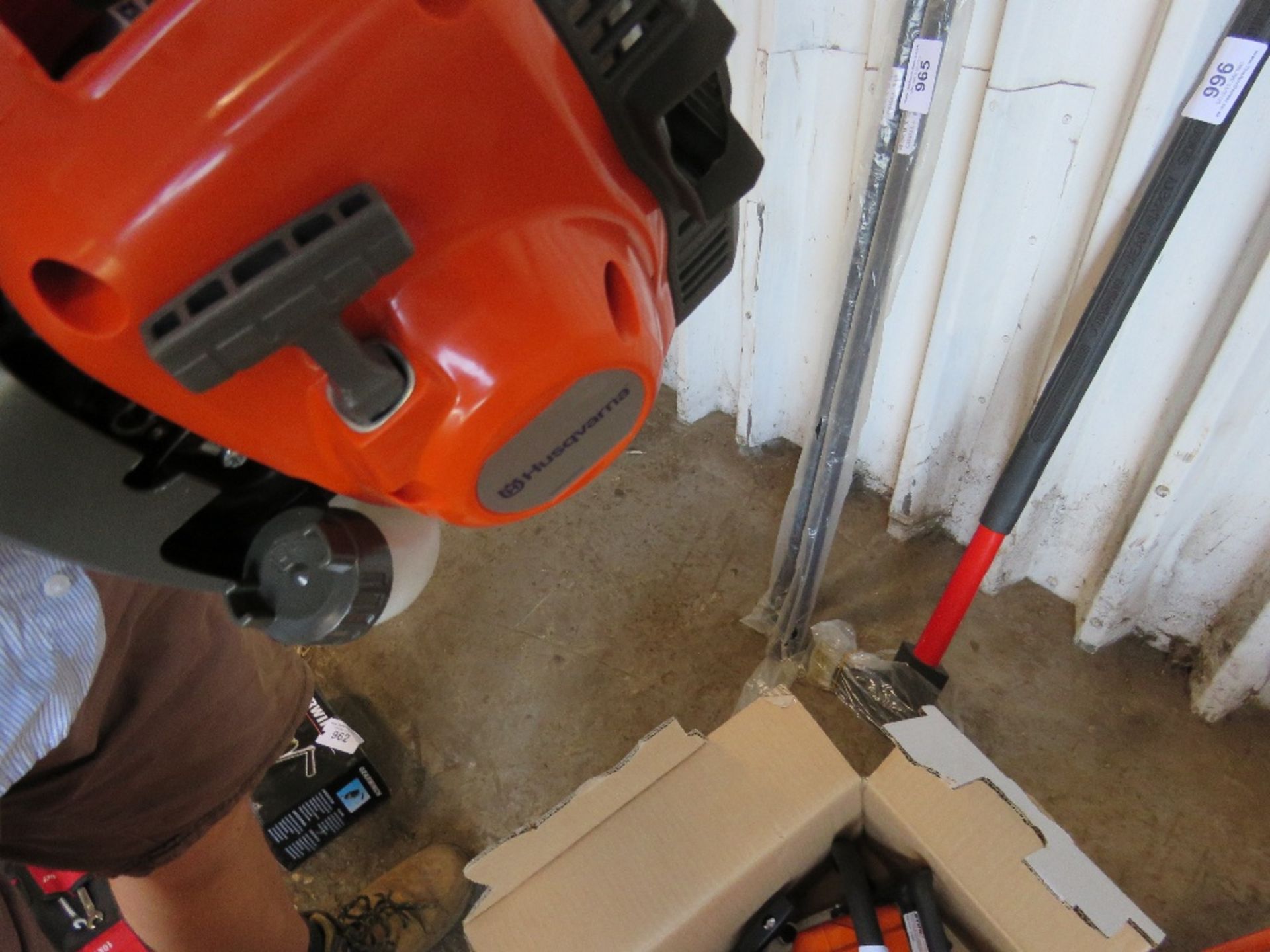 HUSQVARNA 122C PETROL STRIMMER UNUSED - Image 3 of 3