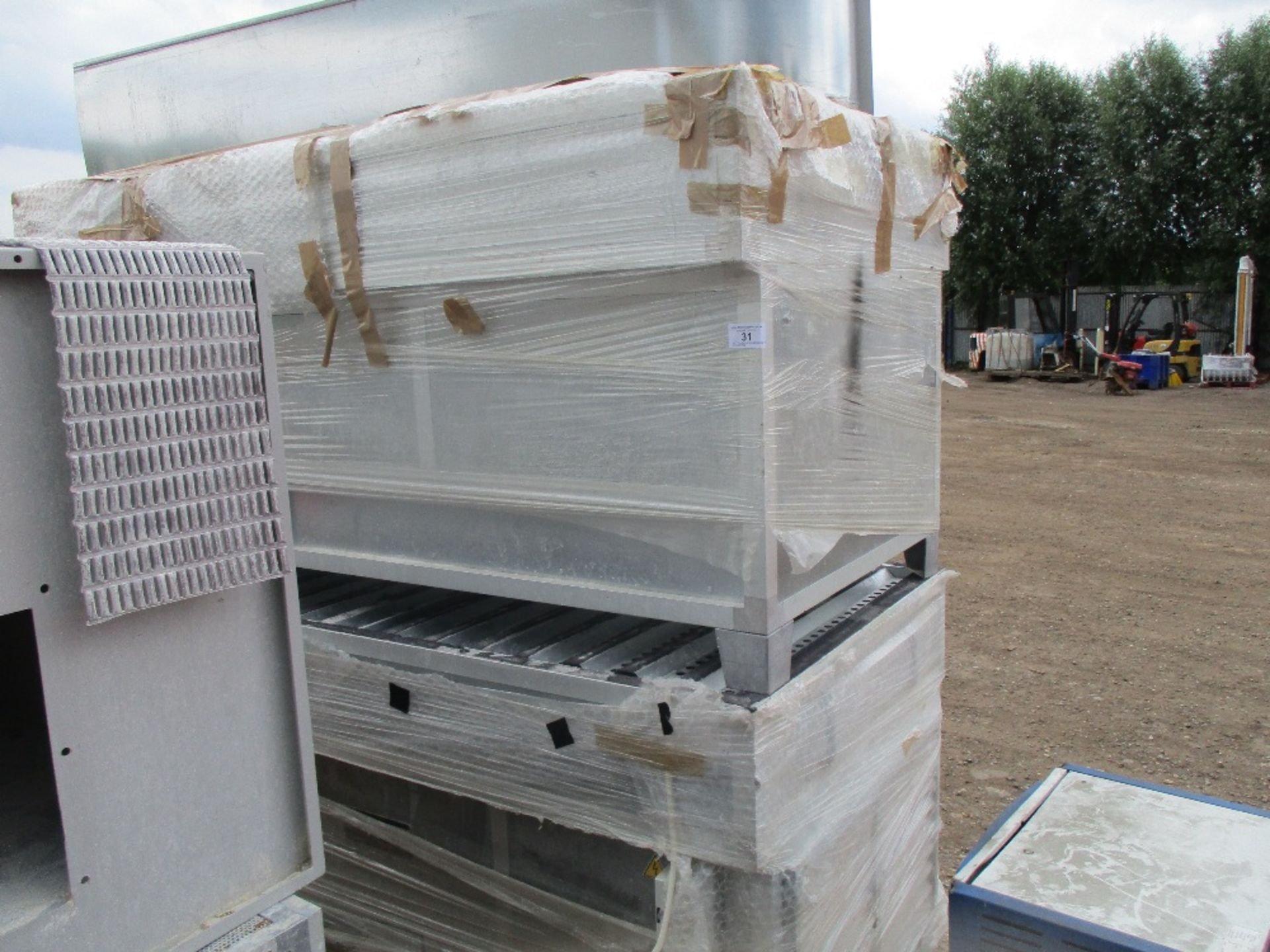 2 X FERCELL WORK BENCHES WITH INTEGRATED DUST EXTRACTION SYSTEM, 2M X 0.88M APPROX....EX COMPANY LIQ - Image 2 of 2