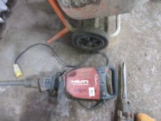 HILTI TE1000 AVR HEAVY BREAKER DRILL, 110VOLT. WHEN TESTED WAS SEEN TO RUN AND BREAKER BIT VIBRATED