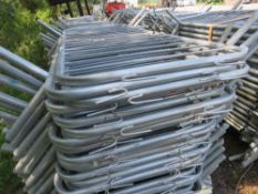 APPROX 35 X METAL PEDESTRIAN BARRIERS................................... ADDITIONAL TERMS: All items