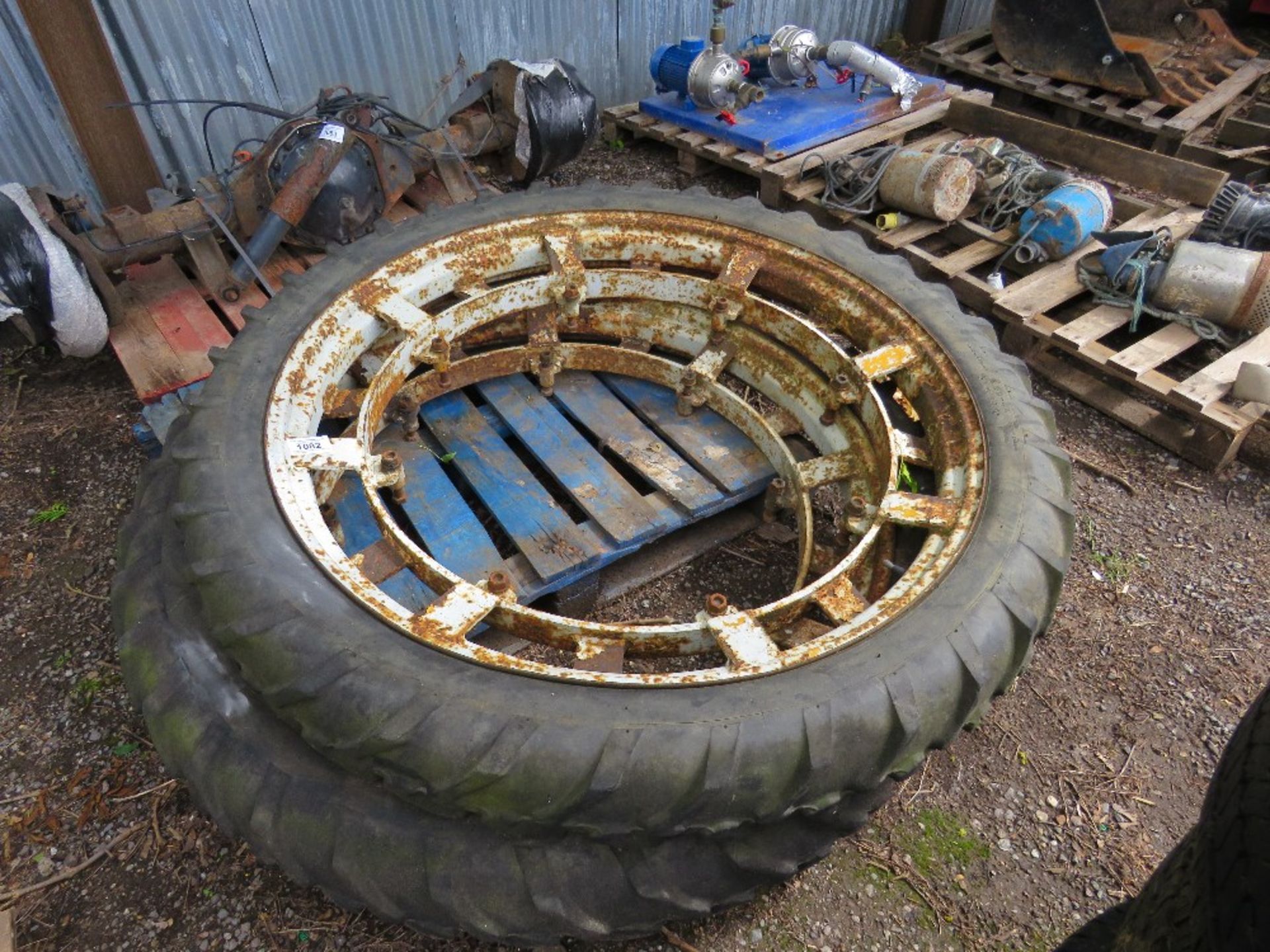 PAIR OF ROWCROP WHEELS EX FORD 7610 TRACTOR
