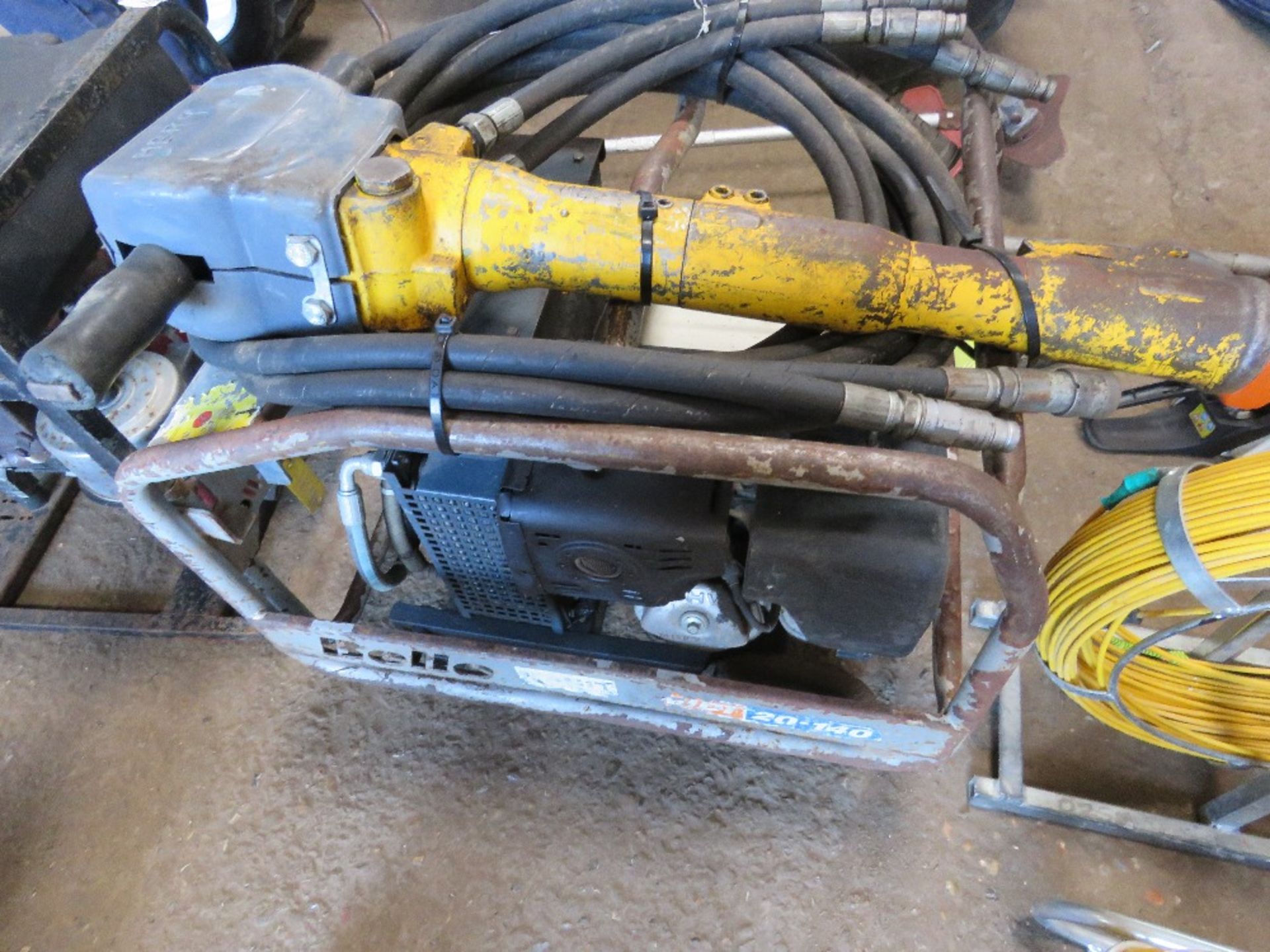 BELLE HYDRAULIC BREAKER PACK C/W HOSE AND GUN...NO RECOIL