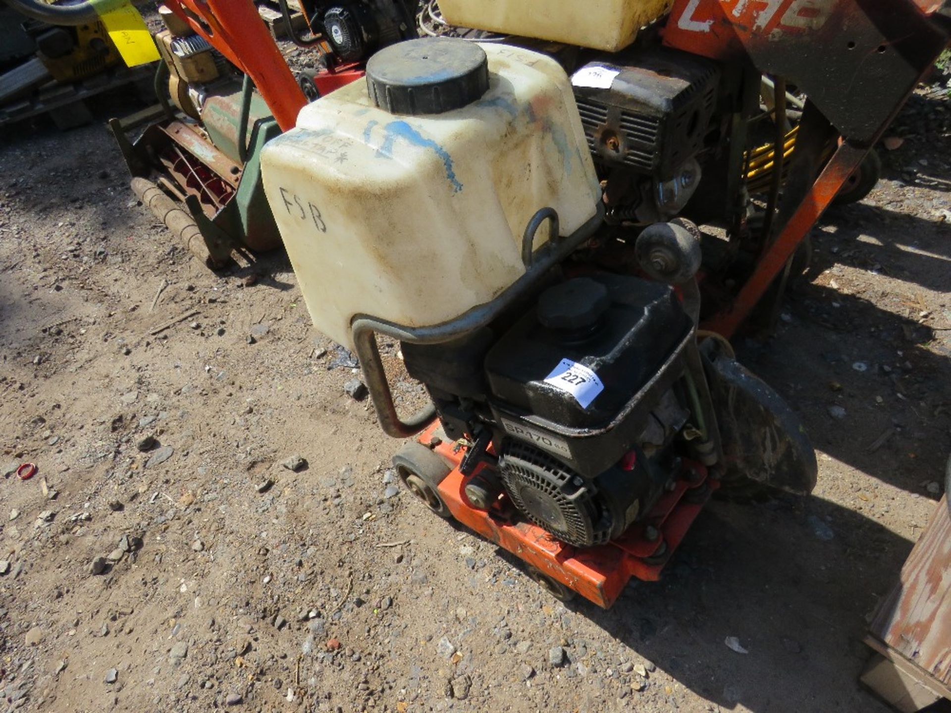 HUSQVARNA PETROL FLOOR SAW