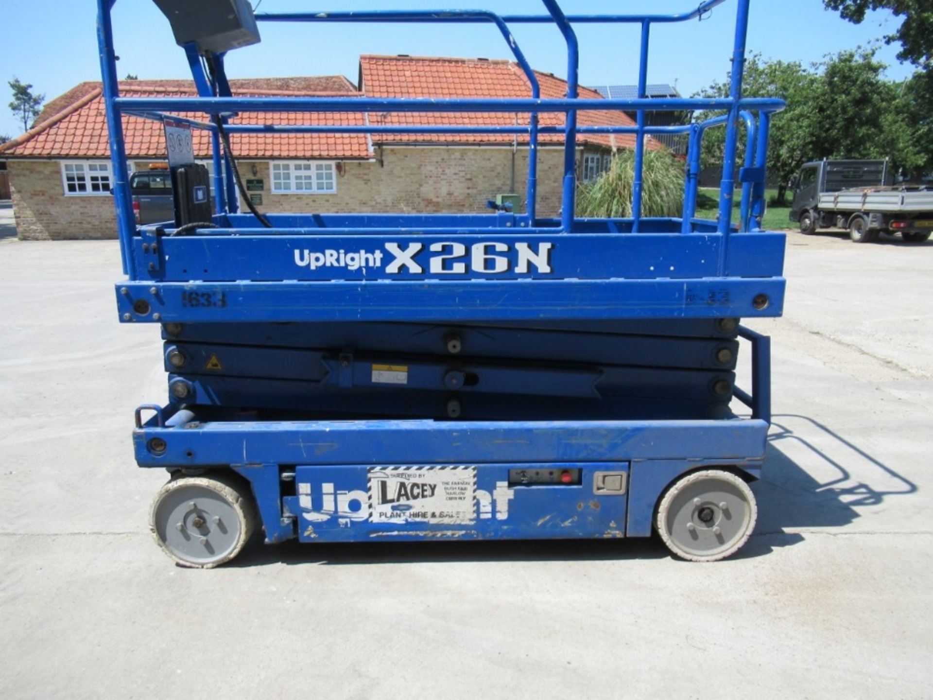 UPRIGHT X26 SCISSOR LIFT ACCESS PLATFORM, YEAR 2007