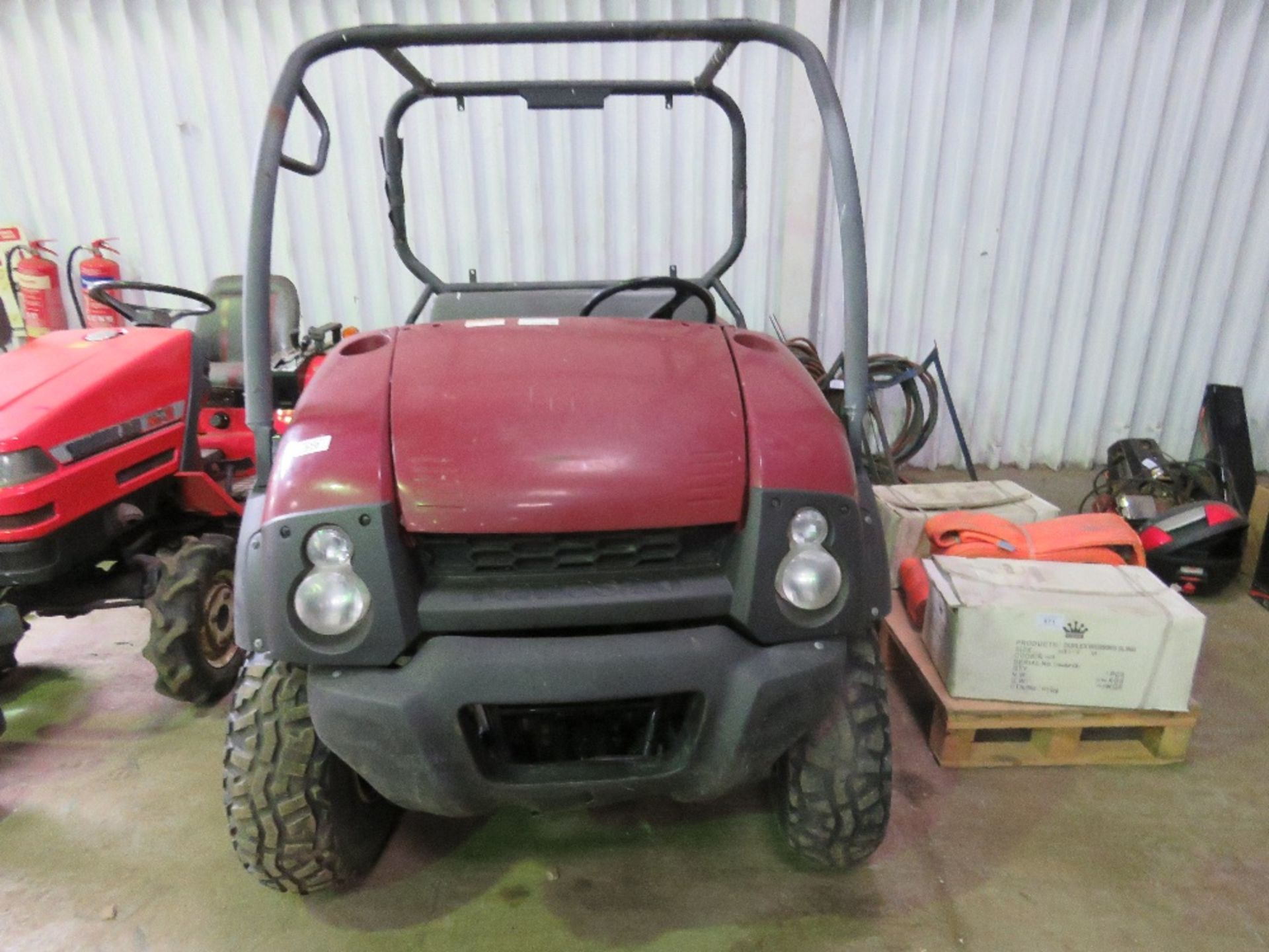 KAWASAKI 610 4WD PETROL MULE UTILITY VEHICLE, 4406 REC HRS. WHEN TESTED WAS SEEN TO START RUN AND - Image 3 of 4