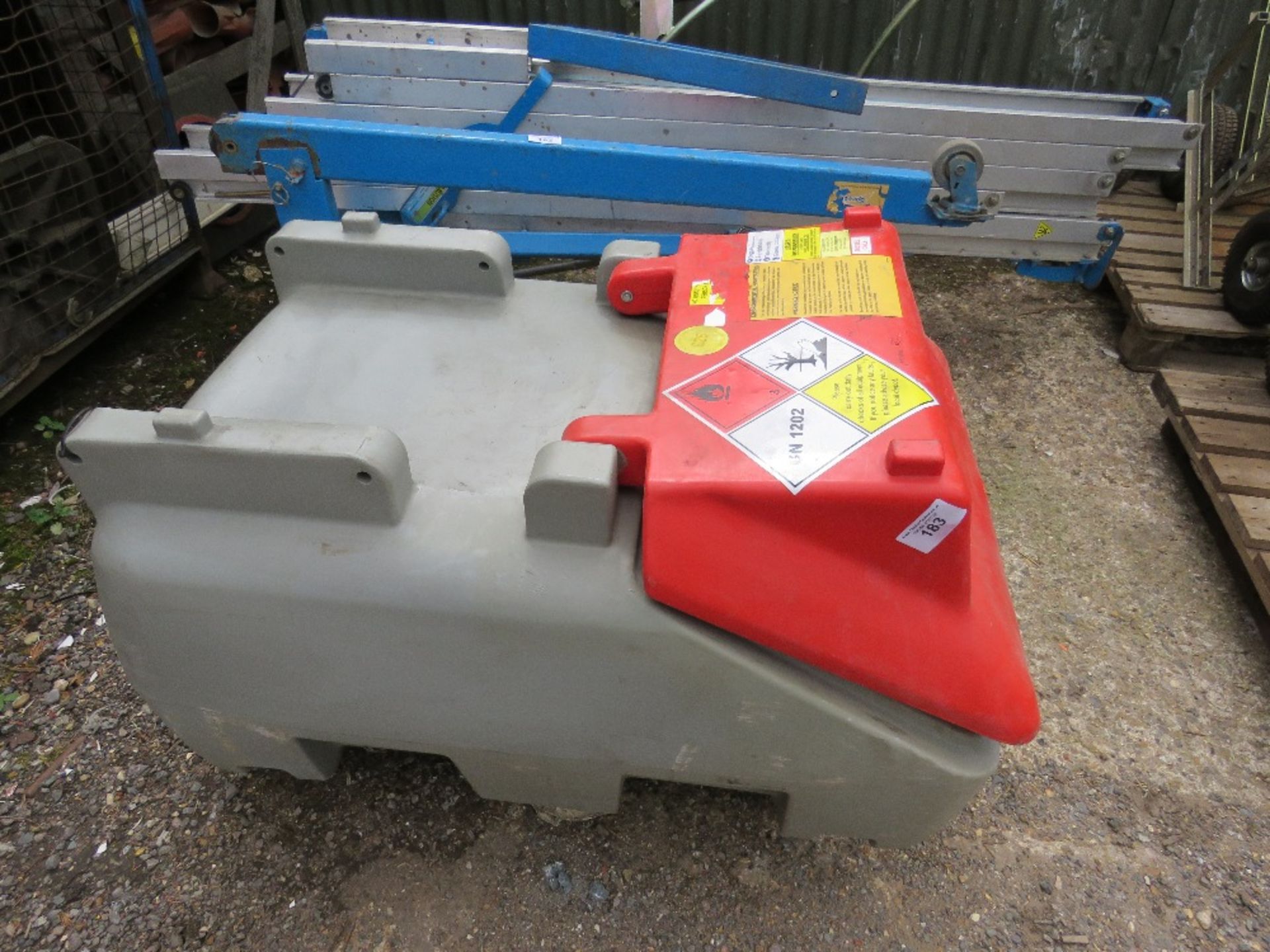 WESTERN MINI BOWSER UNIT WITH ELECTRIC PUMP FOR PICKUP ETC