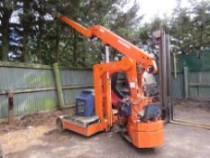 4Tonne rated telescopic crane. Runs, drives and lifts/