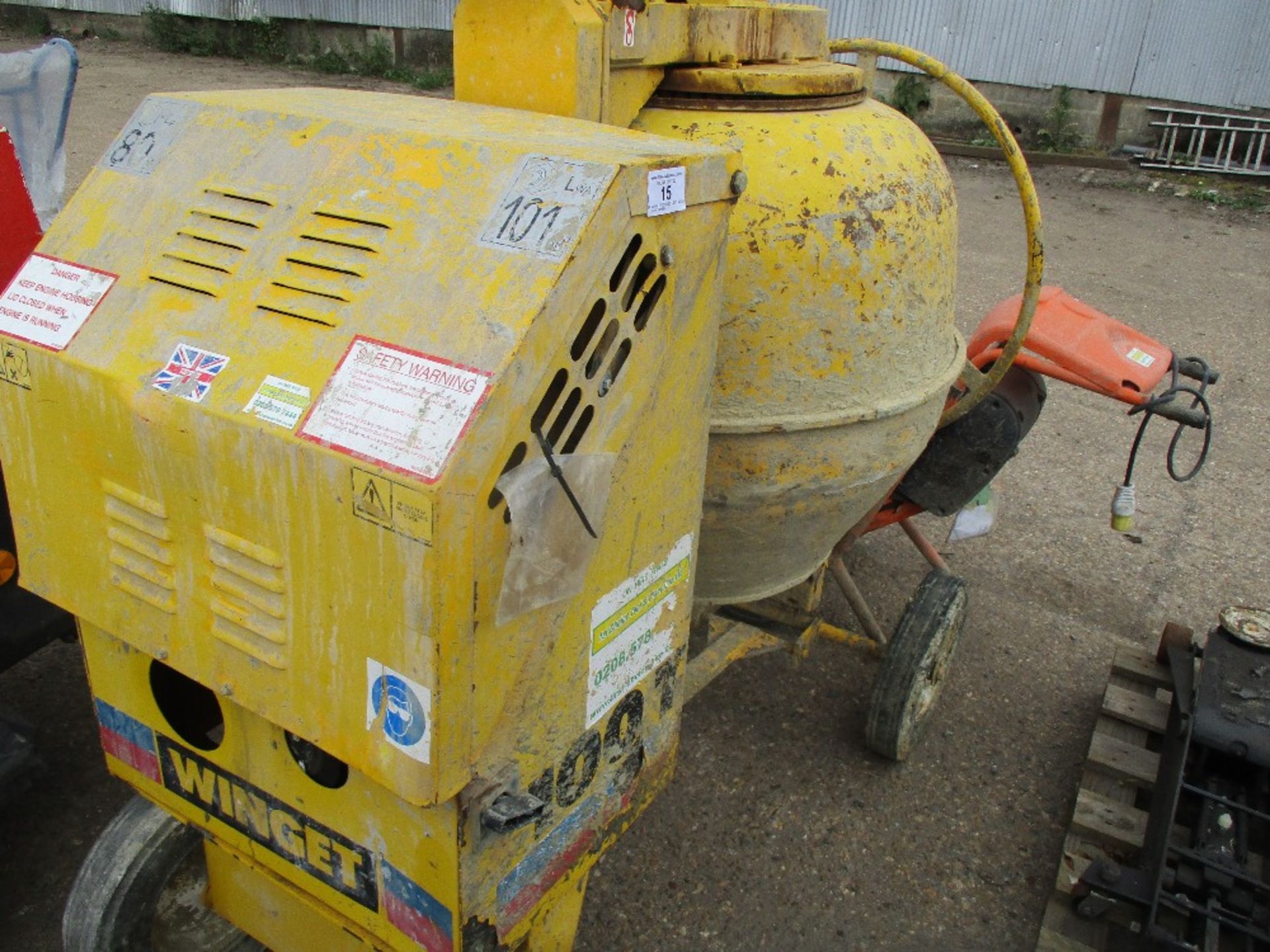 WINGET 110T DIESEL SITE MIXER WITH YANMAR ENGINE. WHEN TESTED WAS SEEN TO RUN BUT DRUM NOT TURNIN