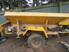 ECON TOWED SALT SPREADER UNIT