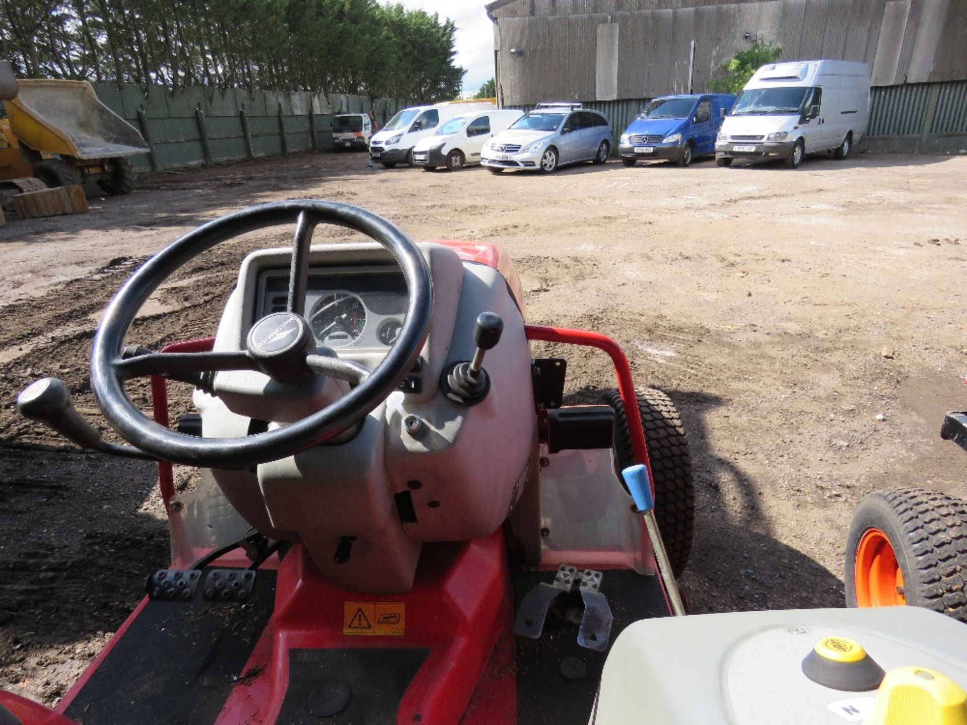 MCCORMICK GX45H 4WD TRACTOR ON GRASS TYRES. 545 REC HOURS. REG:EU53 ZLV WITH V5. HYDROSTATIC DRIVE. - Image 3 of 6