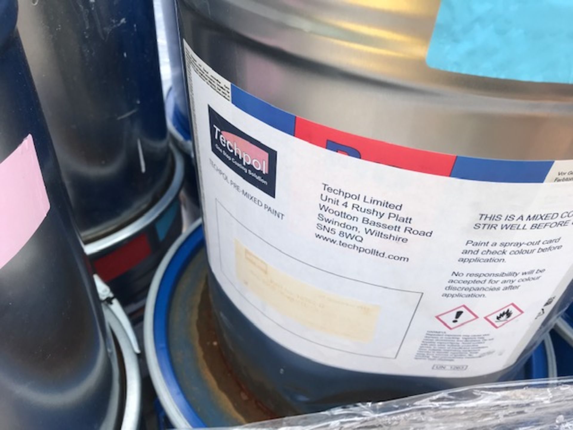 QUANTITY OF PAINTING COMPOUNDS....EX COMPANY LIQUIDATION - Image 4 of 9