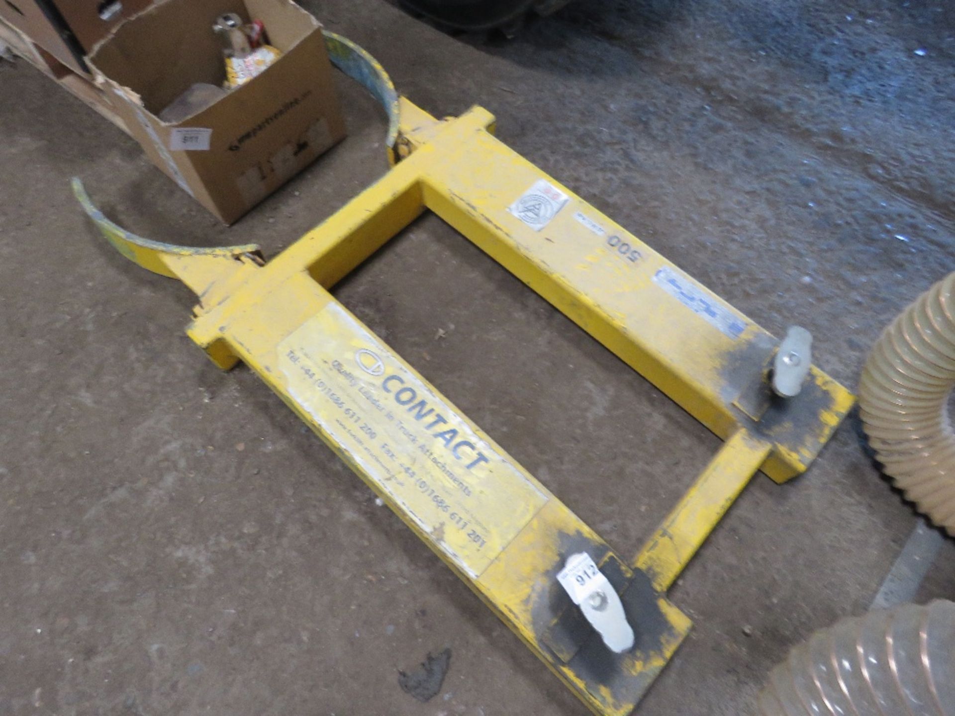 500KG RATED FORKLIFT BARREL LIFTING ATTACHMENT....EX COMPANY LIQUIDATION - Image 2 of 2