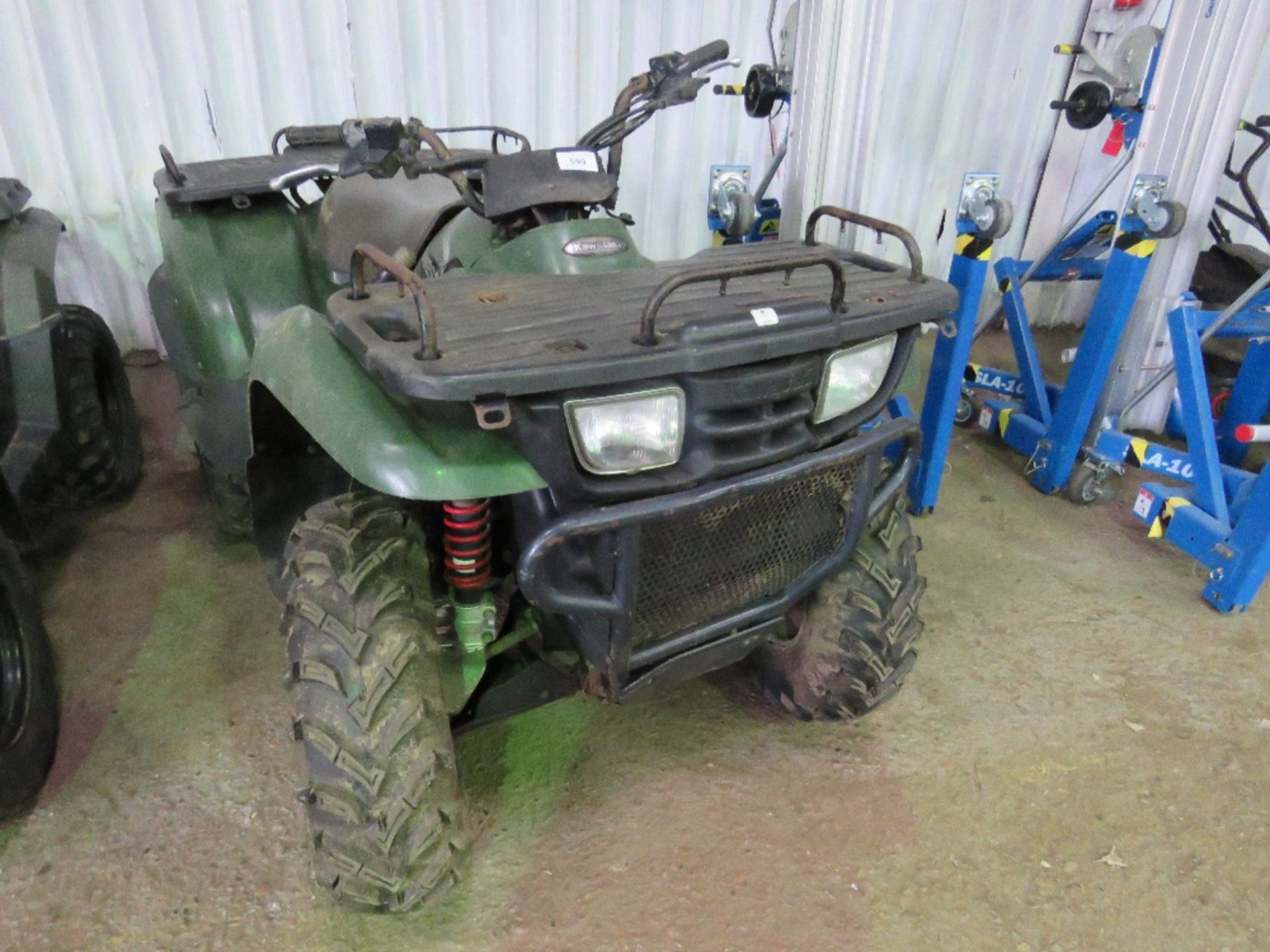 KAWASAKI KVF400 4WD AUTO QUAD BIKE, 2502 REC MILES. WHEN TESTED WAS SEEN TO START RUN AND DRIVE - Image 2 of 4