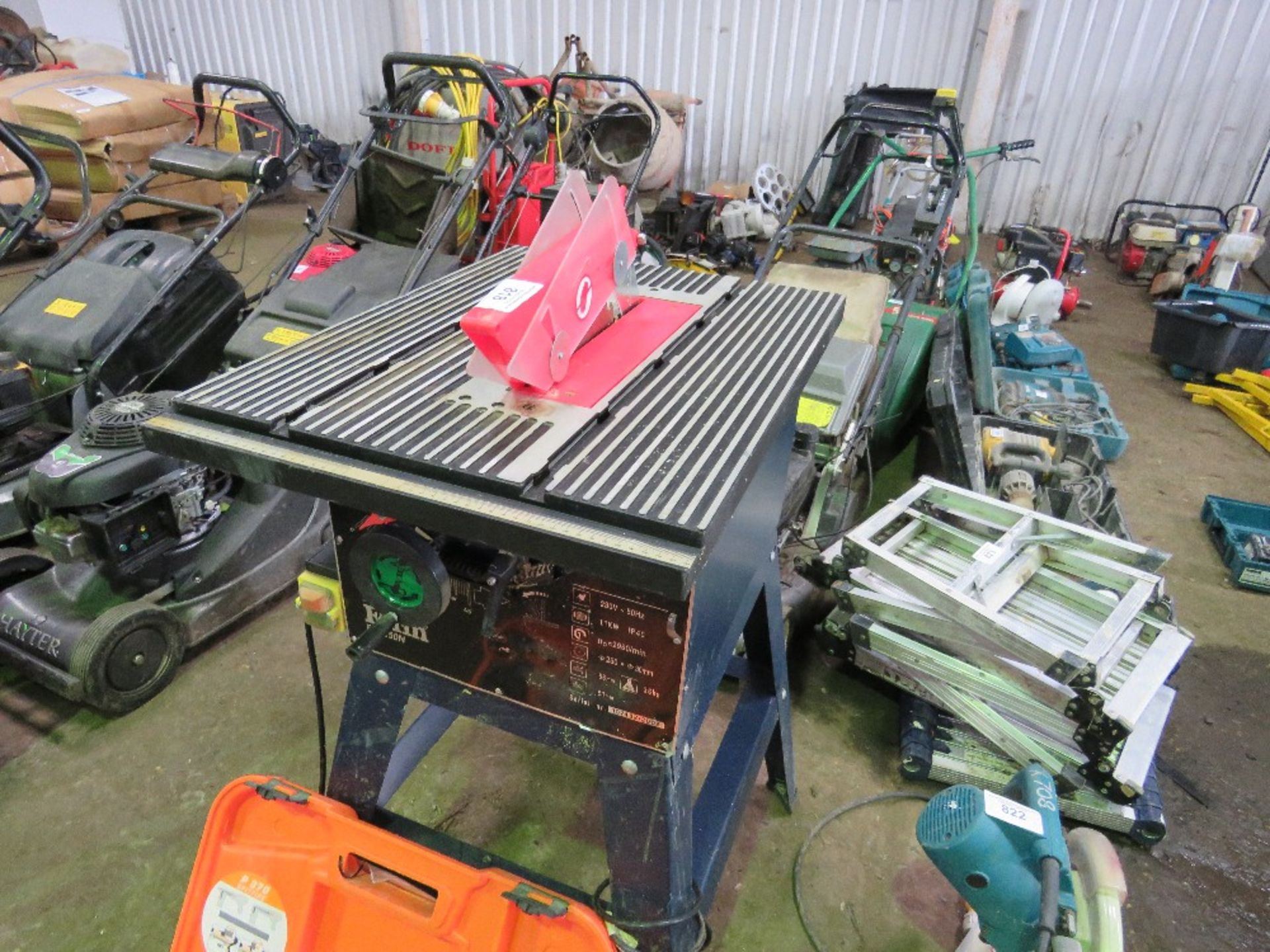 FERM SMALL SIZED HOBBY SAWBENCH, 240 VOLT. - Image 2 of 2