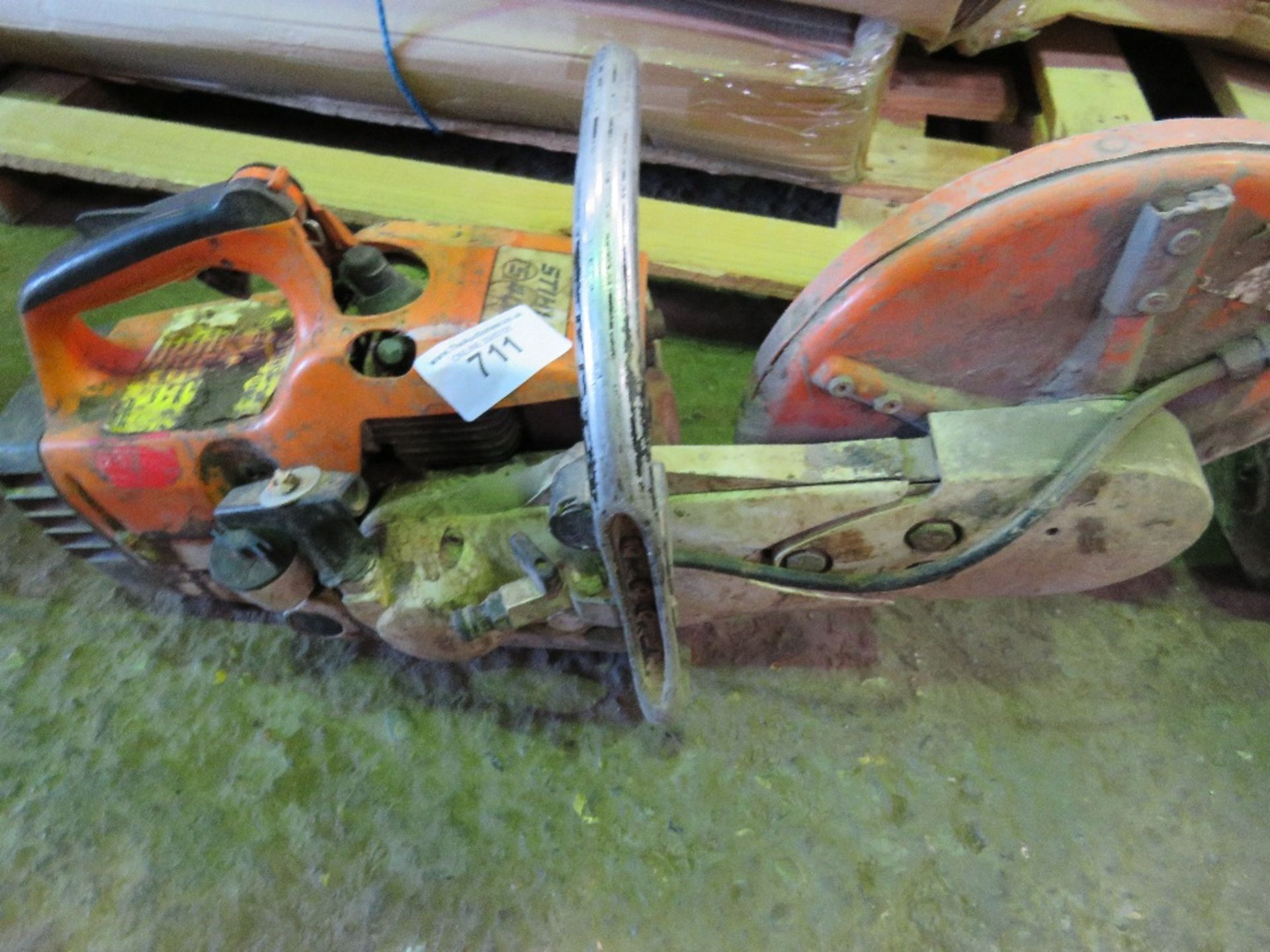 STIHL TS400 PETROL SAW.