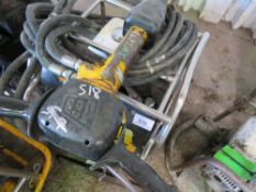 JCB BEAVER HYDRAULIC BREAKER PACK WITH HOSE AND GUN AND 3 POINTS/CHISELS. WHEN TESTED WAS SEEN TO RU