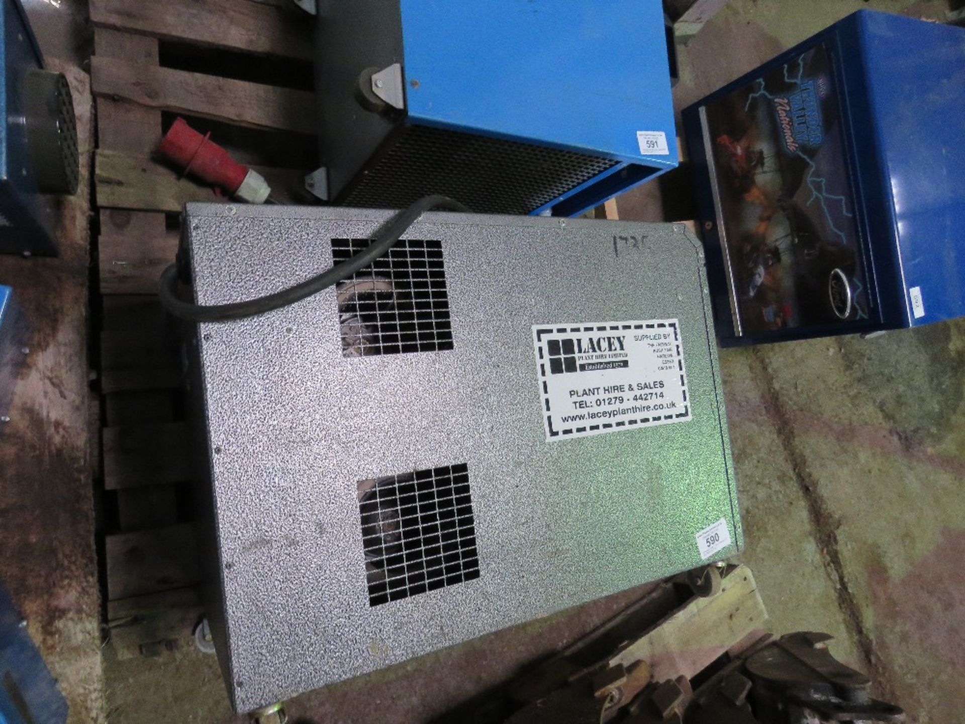 3PHASE GREY HIGH CAPACITY HEATER UNIT. DIRECT EX LOCAL COMPANY DUE TO DEPOT CLOSURE