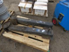 2 X JOST ARTIC TRAILER LANDING LEGS