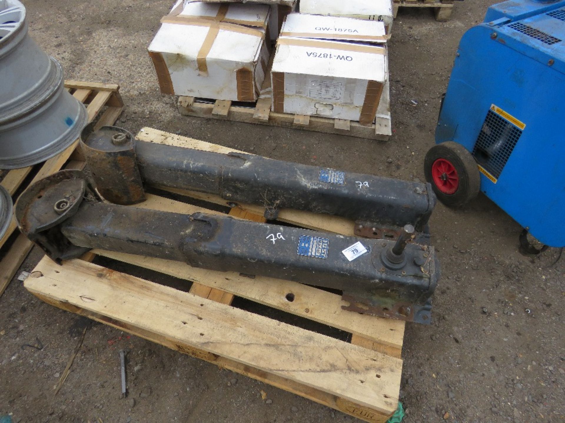 2 X JOST ARTIC TRAILER LANDING LEGS