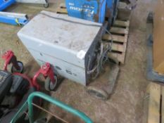 TOPMIG 240VOLT MIG WELDER.