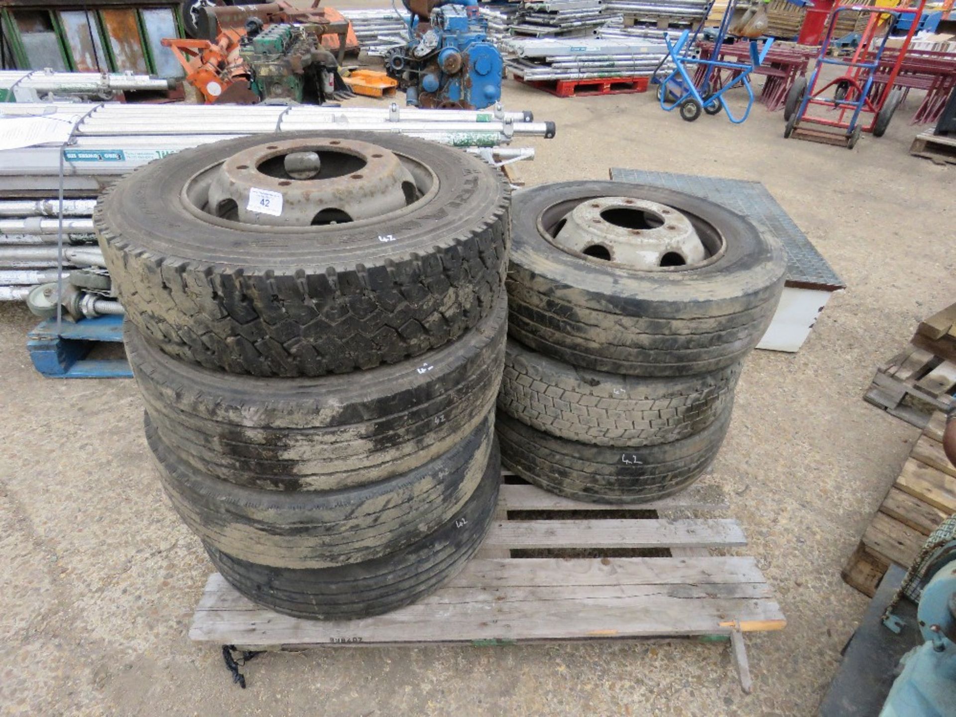 7 X CARGO/DAF LORRY WHEELS. 215/75R17.5 SIZE