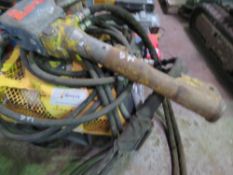 ATLAS COPCO HYDRAULIC BREAKER PACK WITH HOSE AND GUN. WHEN TESTED WAS SEEN TO RUN.