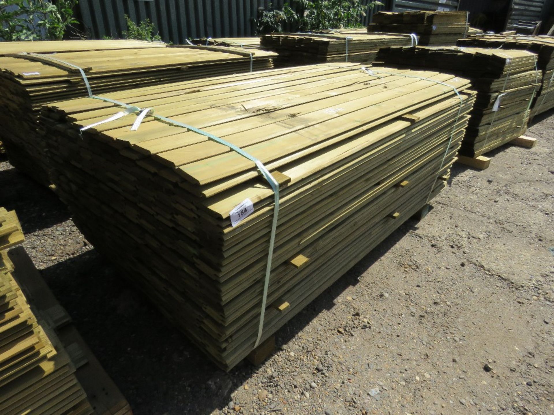 1 X BUNDLE OF SHIPLAP TIMBER CLADDING. 1.73M X 10CM X 1.5CM SIZE