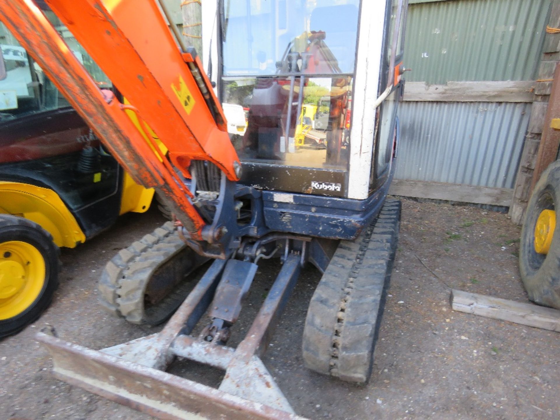 KUBOTA KX71-3 EXCAVATOR. 3 BUCKETS. YEAR 2006. 5274 RECORDED HOURS. WITH KEY AND RED KEY. SN:WKFRGN0 - Image 4 of 10