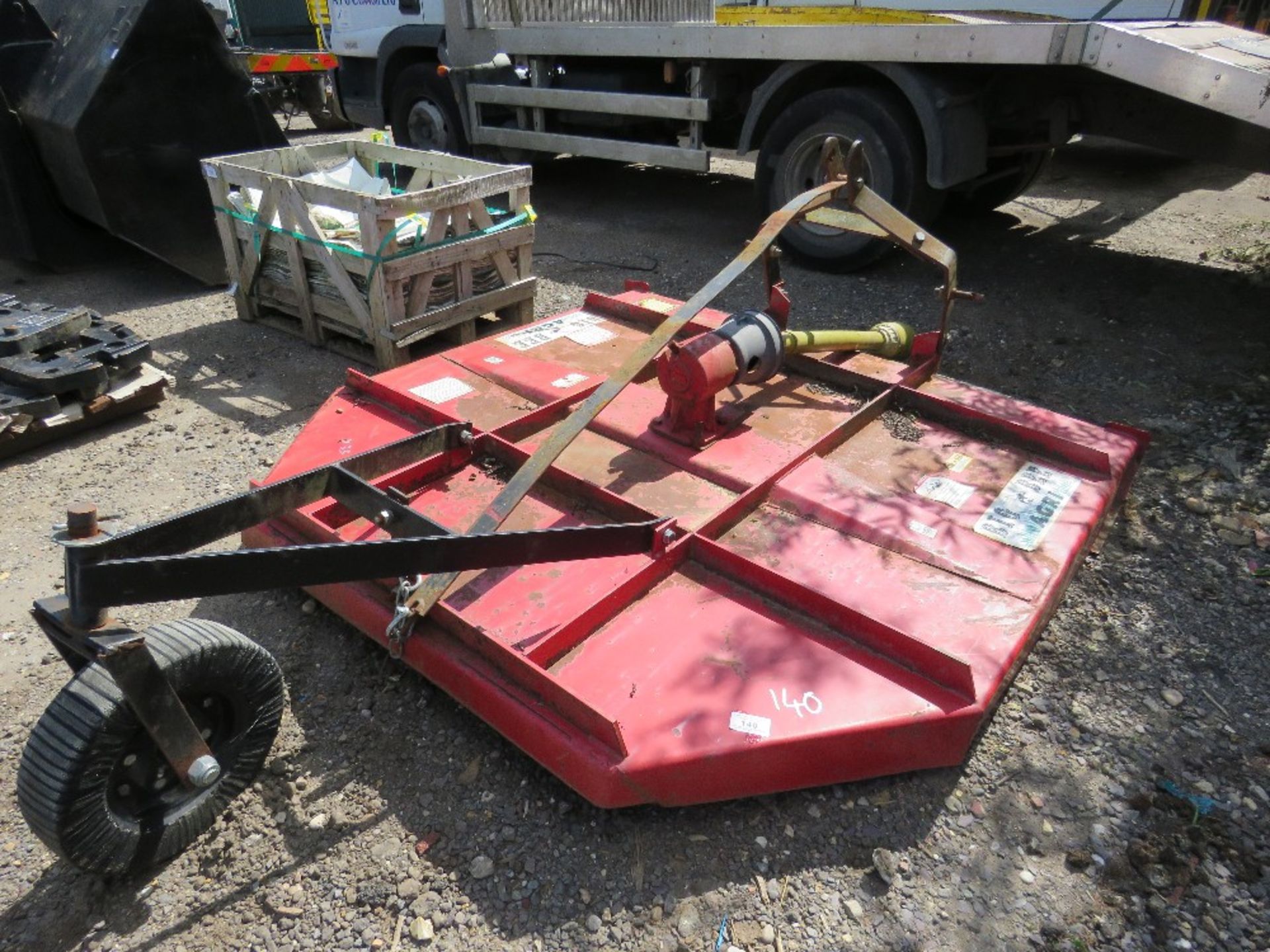 BIG BEE 6FT TRACTOR MOUNTED TOPPER MOWER.