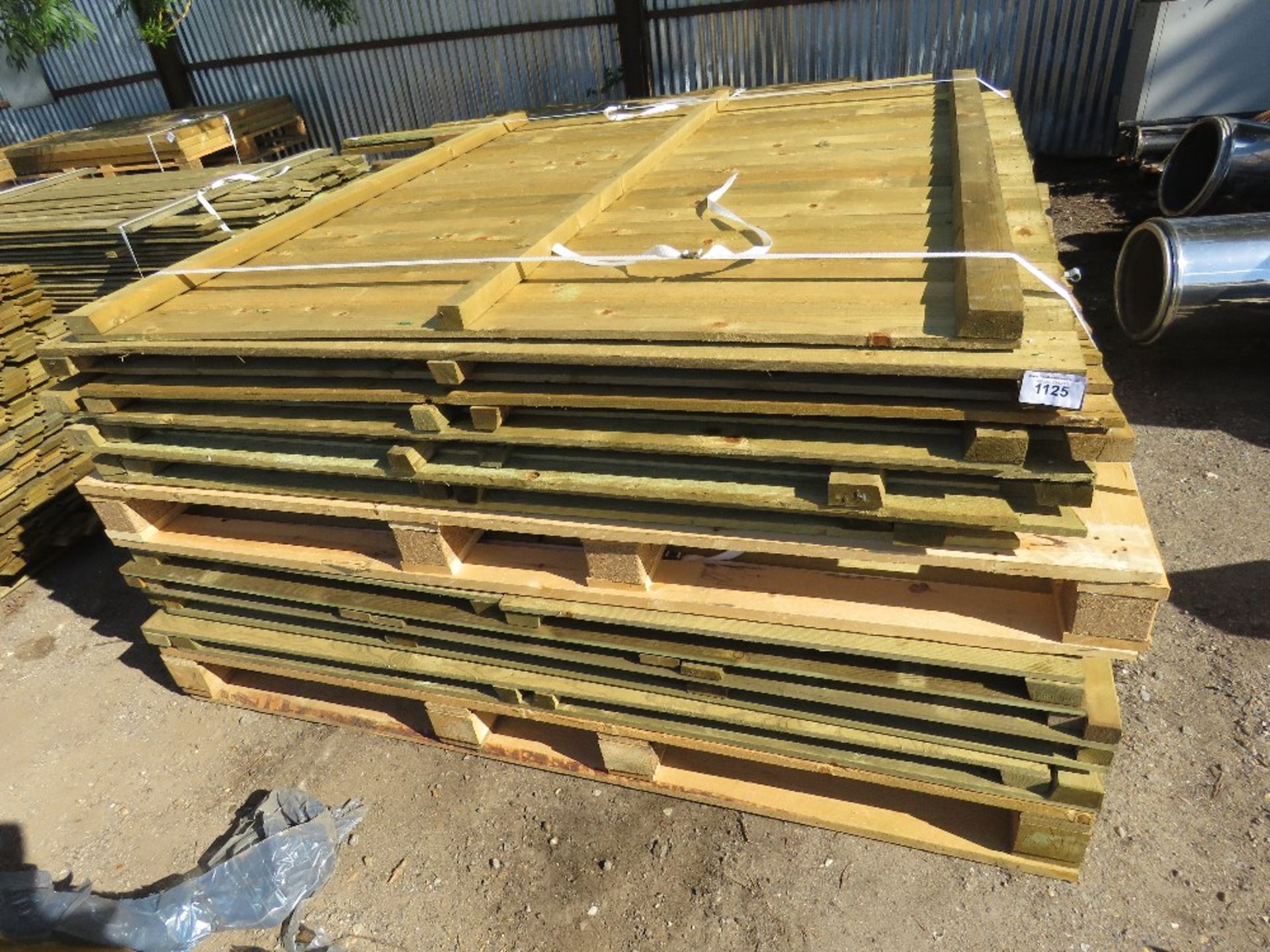 STACK OF 16NO APPROX WOODEN FENCING PANELS. - Image 2 of 3