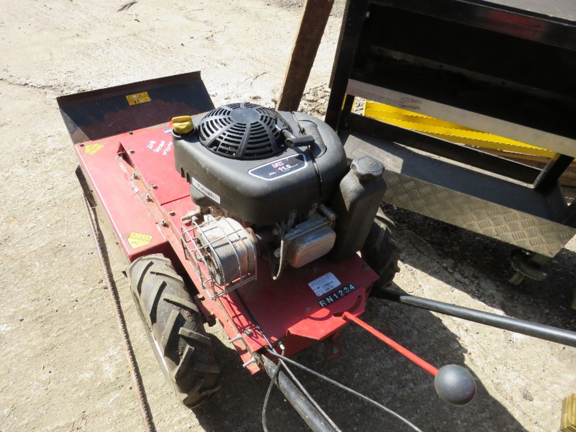 SWISHER ROUGH CUT MOWER. WHEN TESTED WAS SEEN TO RUN AND CUT....OFF SWITCH NEEDS ATTENTION. - Image 3 of 4
