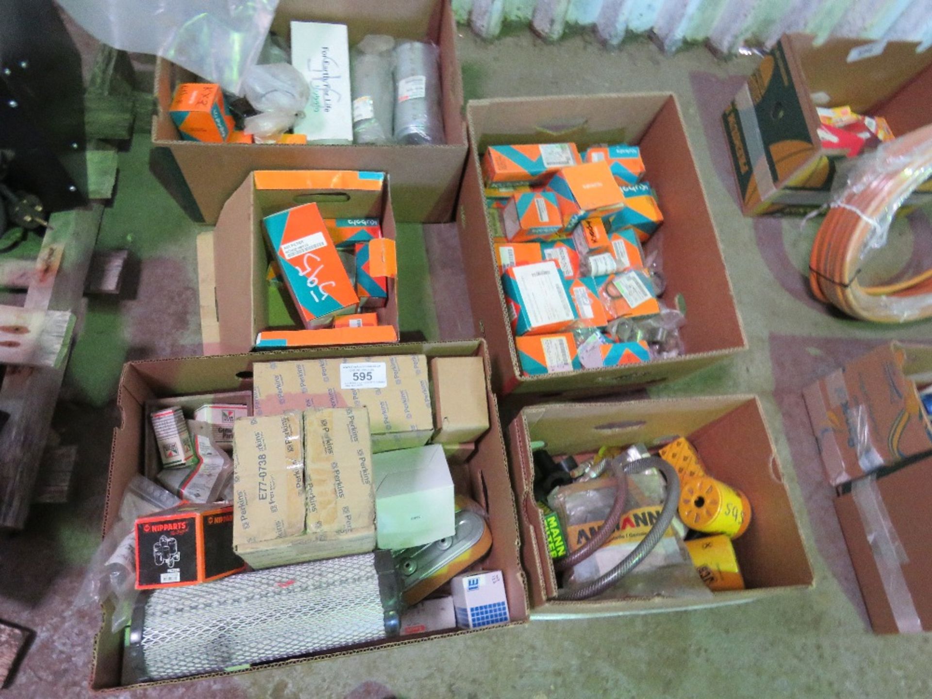 5 X BOXES OF ASSORTED KUBOTA AND MACHINE FILTERS ETC AND PARTS.