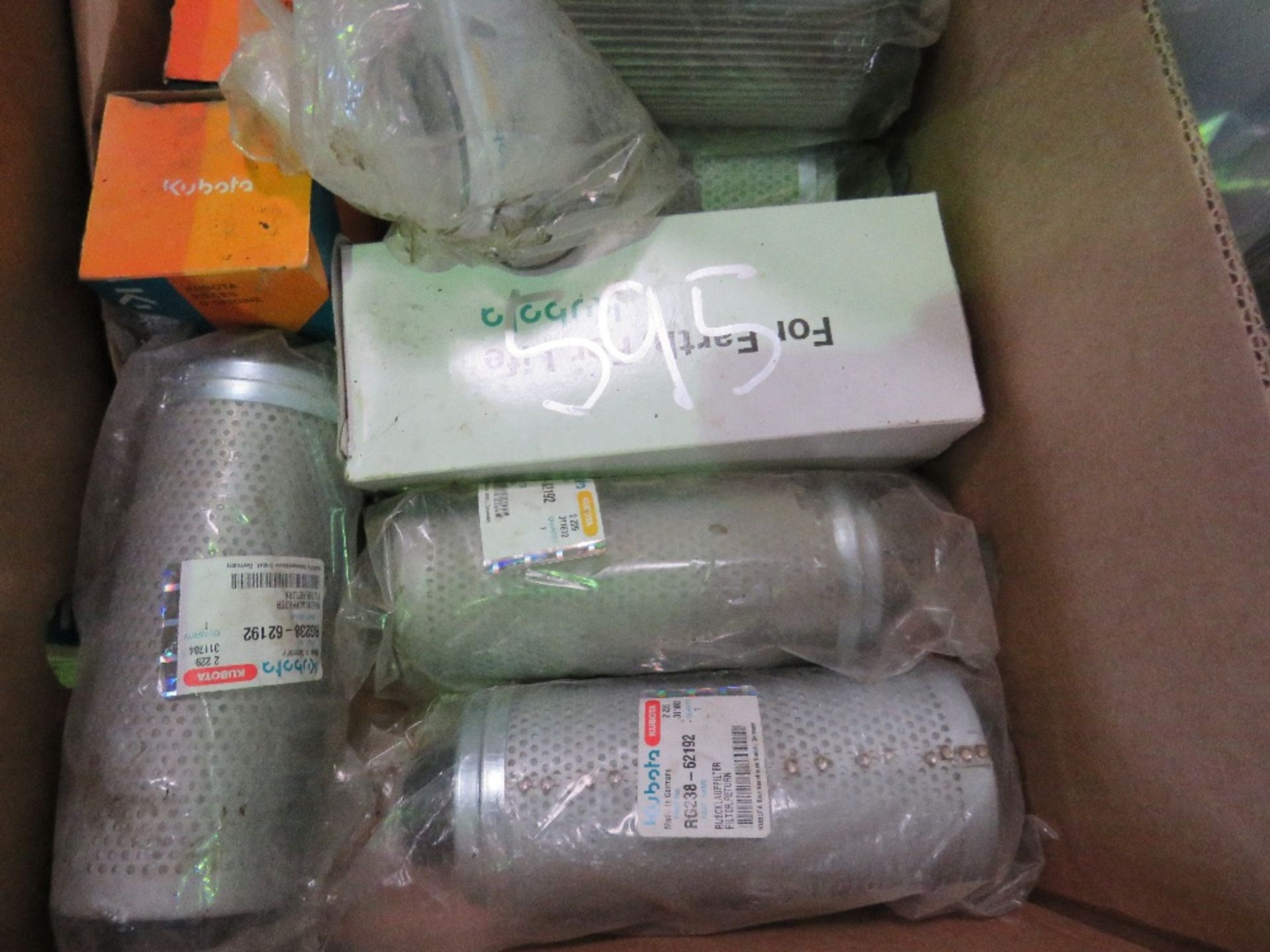 5 X BOXES OF ASSORTED KUBOTA AND MACHINE FILTERS ETC AND PARTS. - Image 5 of 7