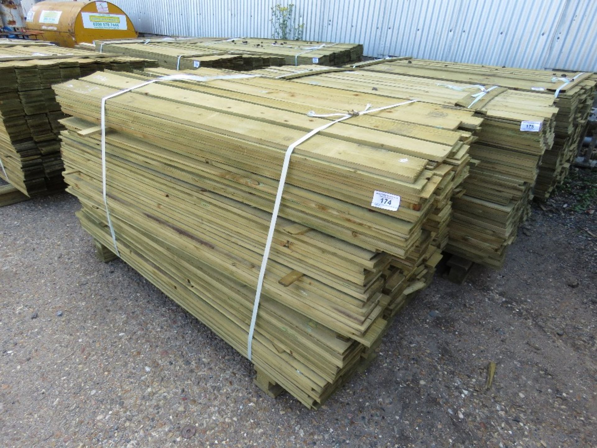 PACK OF FEATHER EDGE CLADDING TIMBER. 1.5 METRES LENGTH X 10CM WIDE.