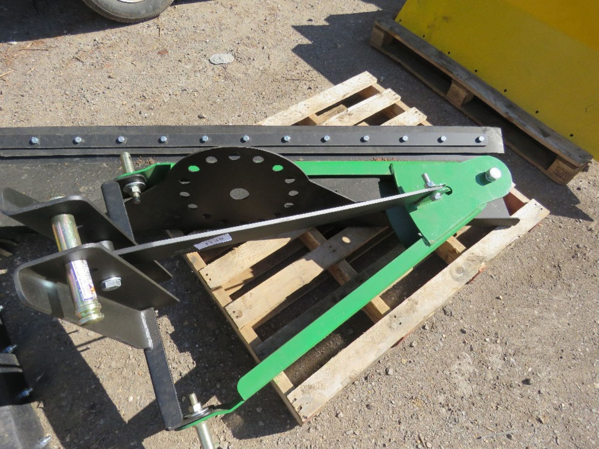 TRACTOR MOUNTED SCRAPER BLADE WITH RUBBER EDGE. 6FT WIDE APPROX.